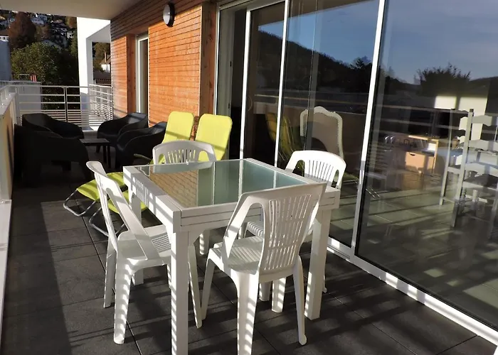 Appartement Avec Balcon Terrasse Plein Sud Proche Lac Et Centre Ville Wifi